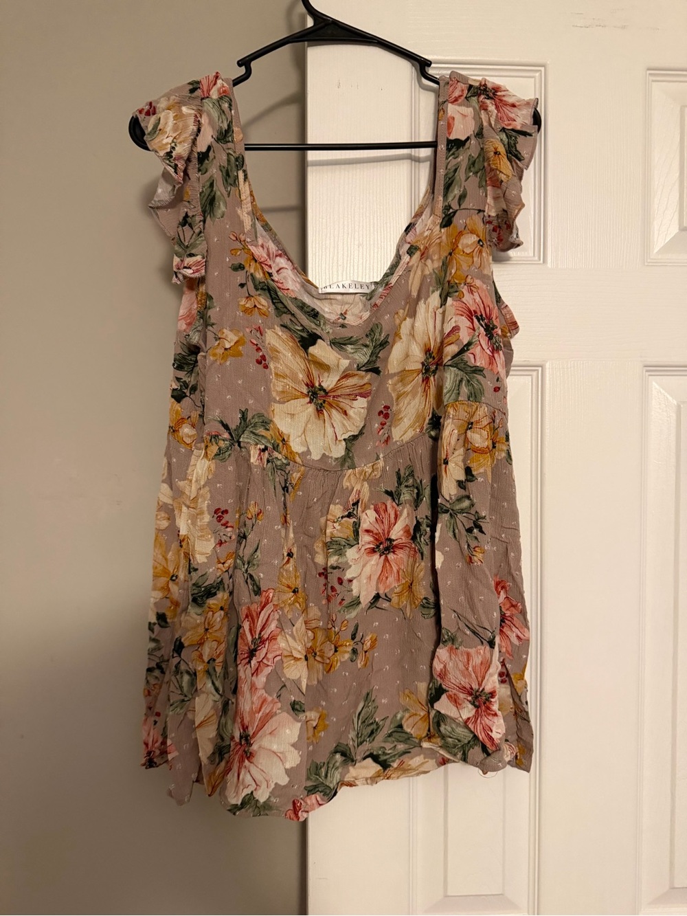 Two tops, both fit like 2XL